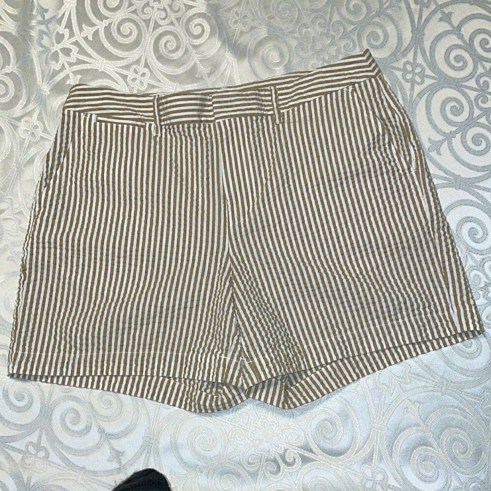 a. new. day. Brown and white stripe seersucker shorts with 5 inch inseam size 6